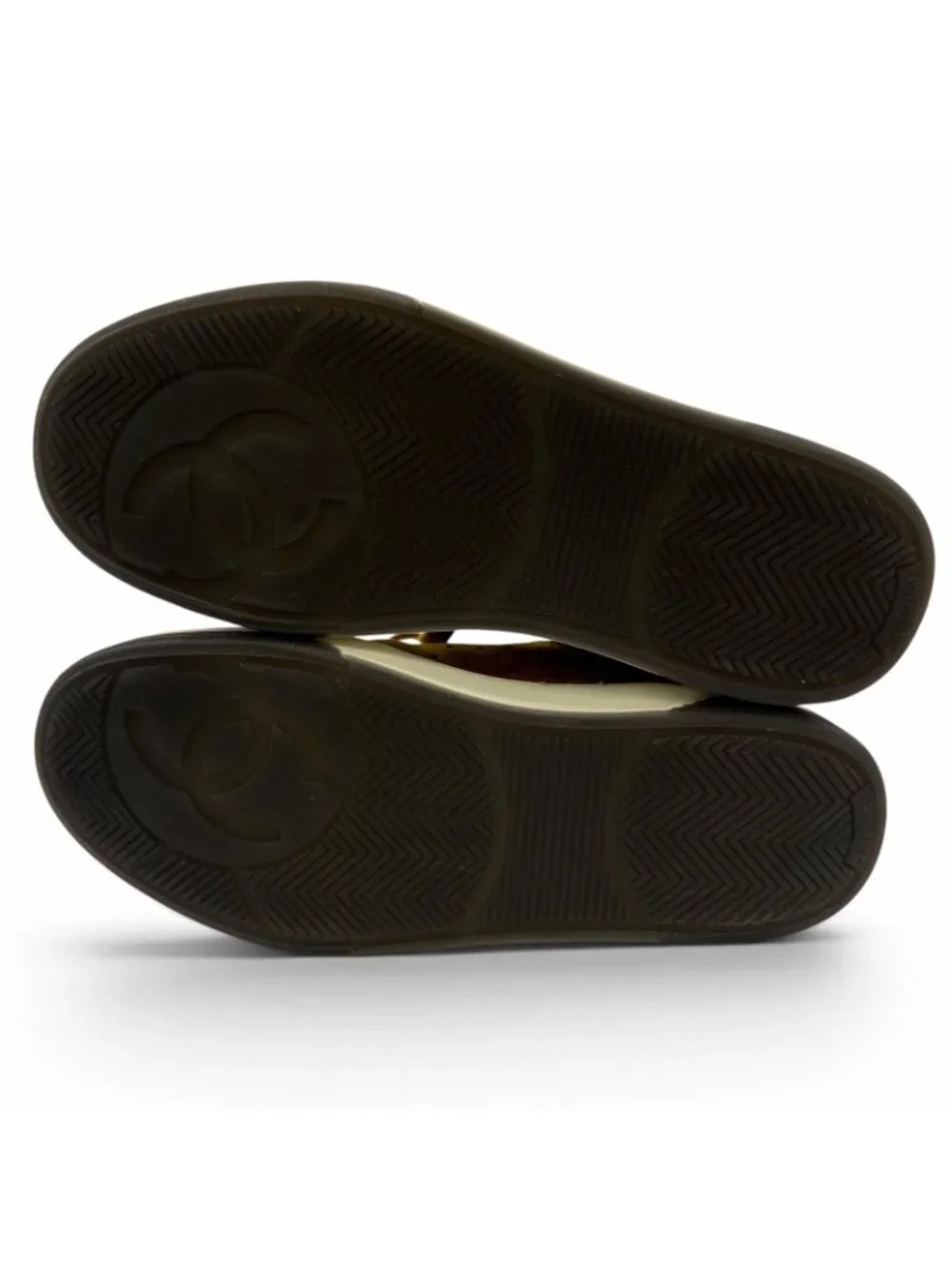 Chanel CC Logo Suede Leather Low-Top Sneakers Brown
